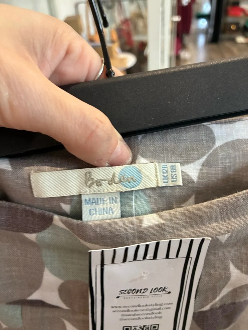 Boden Casual A-Line Skirt in Taupe with Mint and Dark Gray Circles 8R